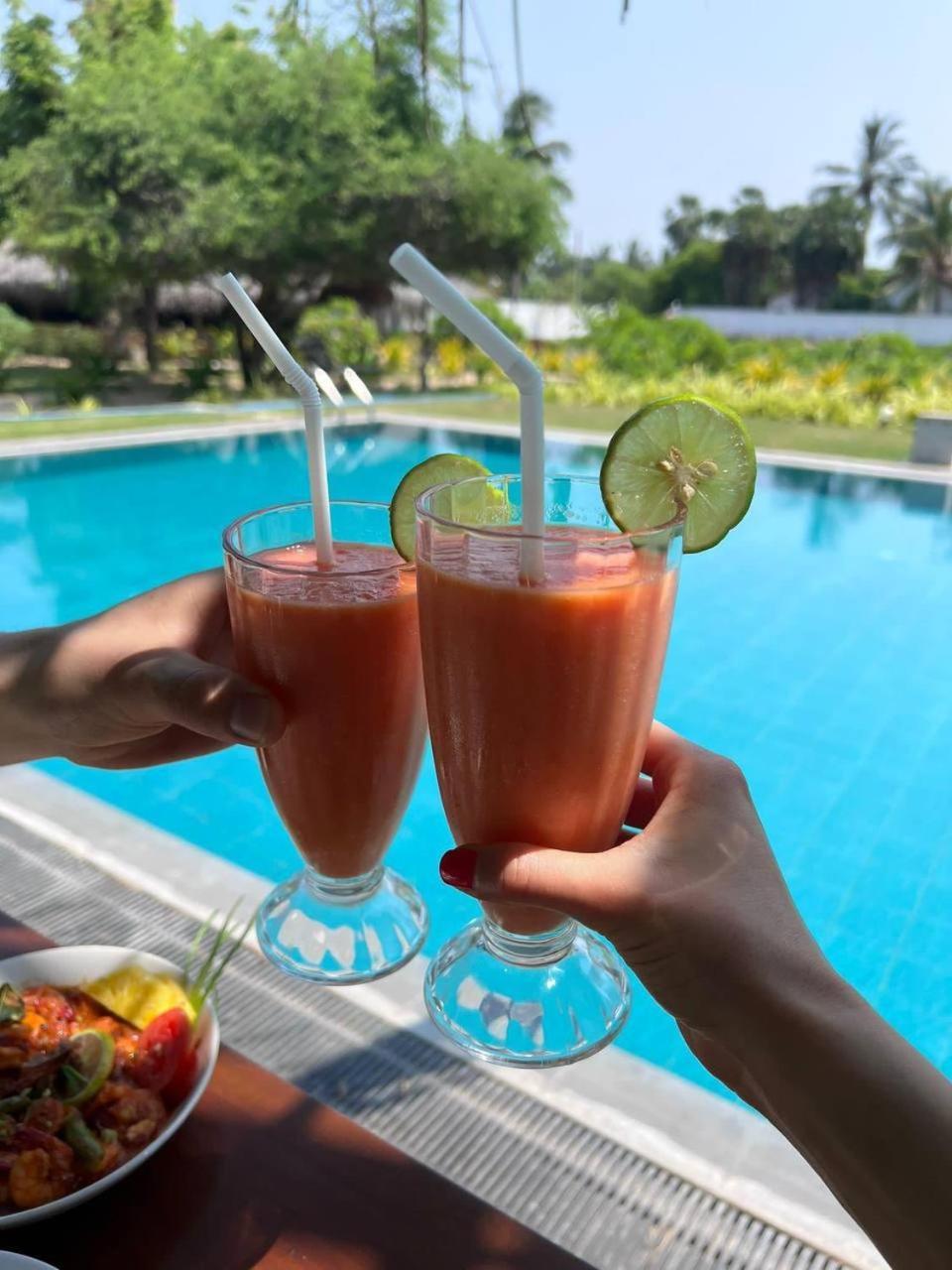 Nn Beach Resort & Spa Нилавели Екстериор снимка