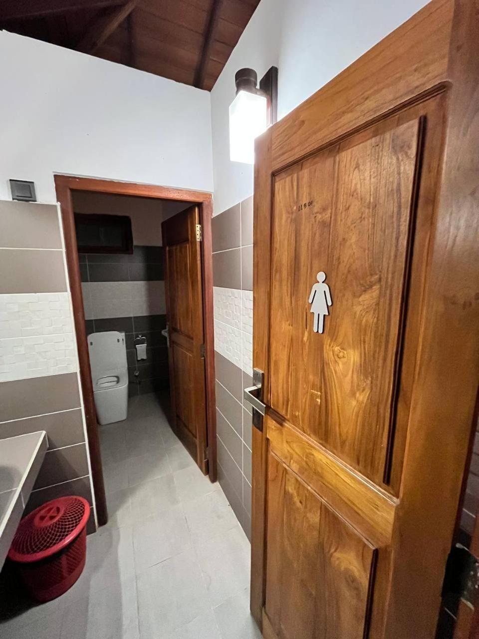 Nn Beach Resort & Spa Нилавели Екстериор снимка