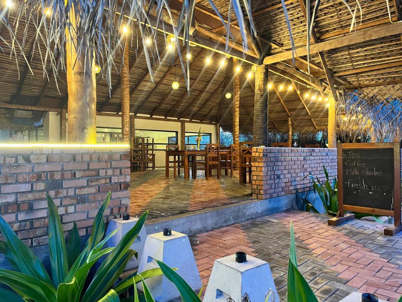 Nn Beach Resort & Spa Нилавели Екстериор снимка
