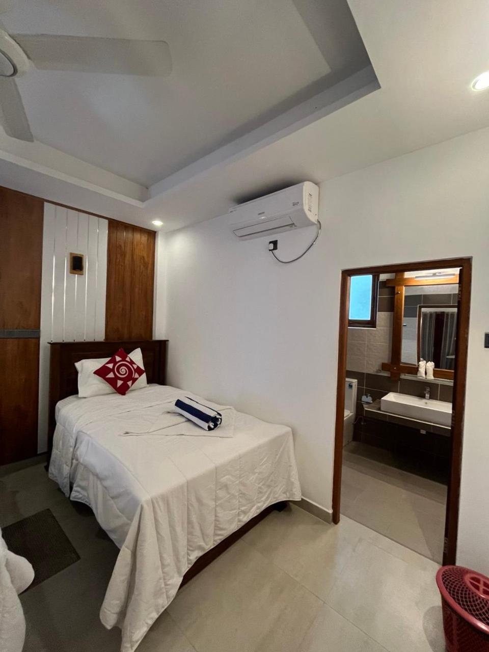 Nn Beach Resort & Spa Нилавели Екстериор снимка