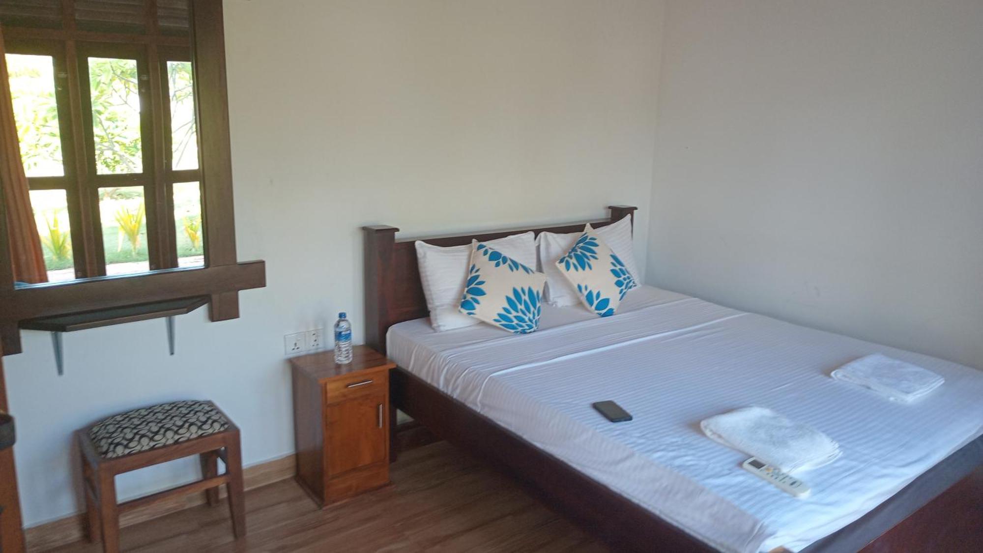 Nn Beach Resort & Spa Нилавели Екстериор снимка
